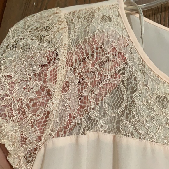 Sweetheart neckline top - Picture 3 of 4